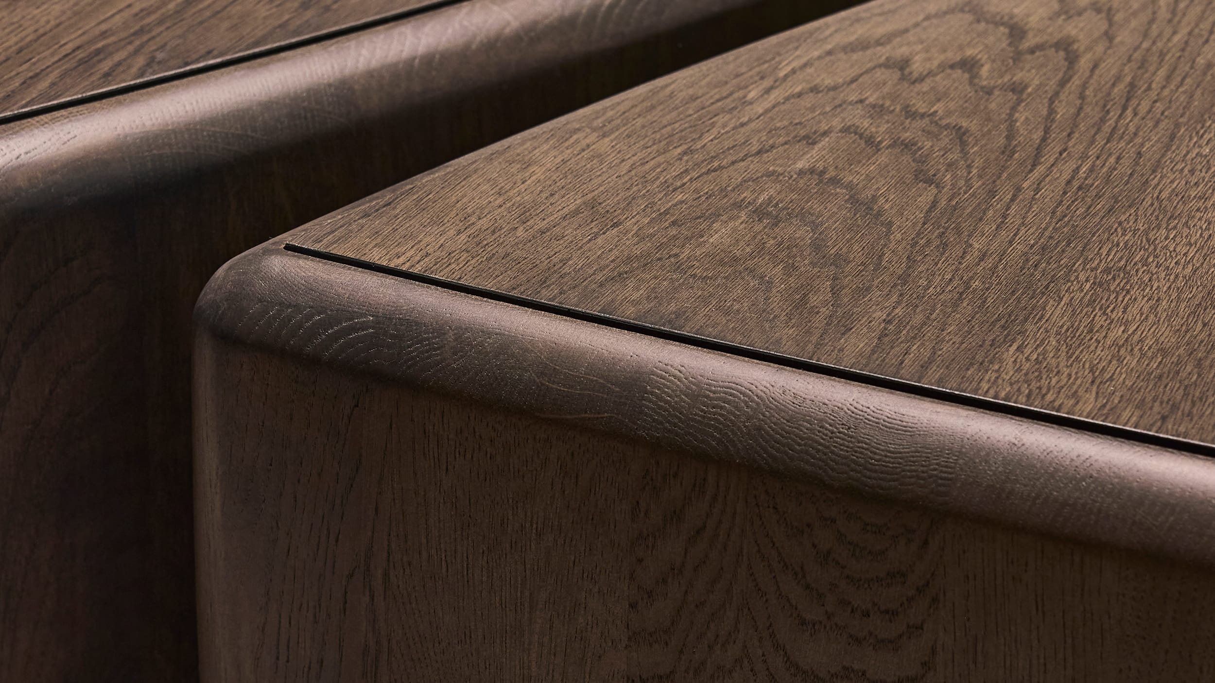 Pam coffee table